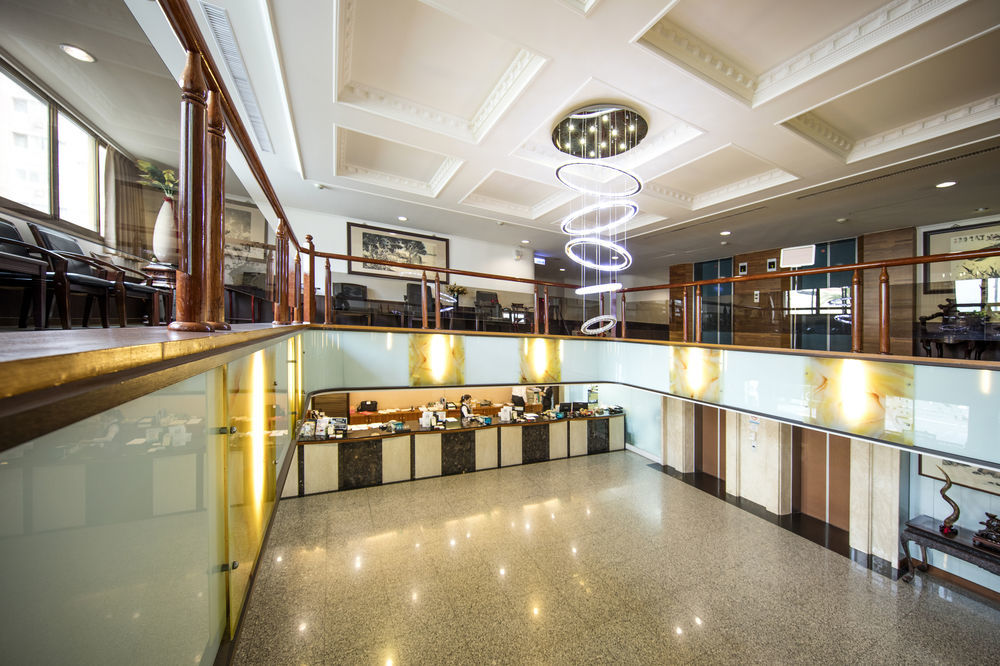 Ful Won Hotel Тайчжун Екстер'єр фото