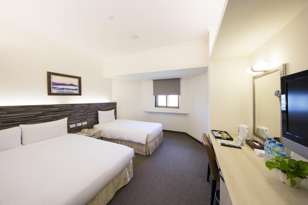 Ful Won Hotel Тайчжун Екстер'єр фото
