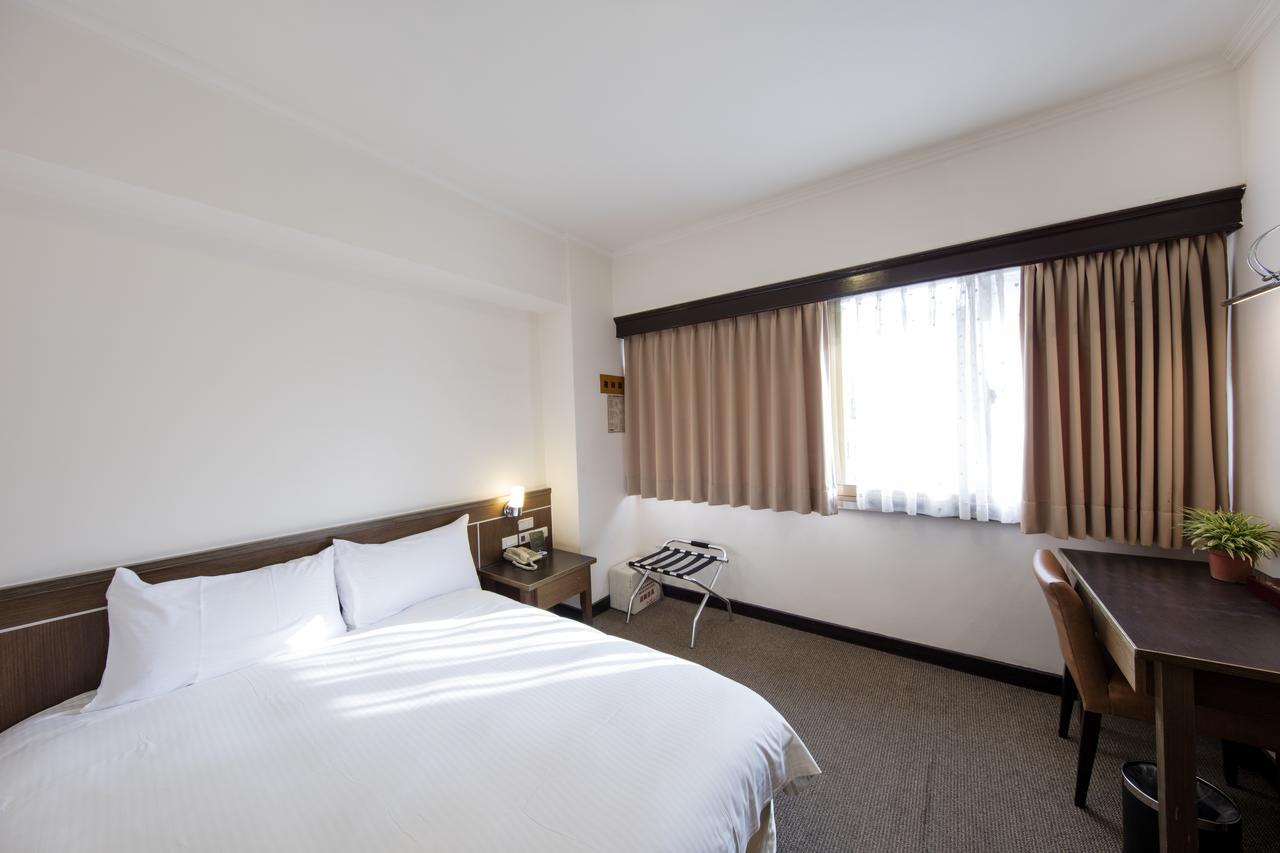 Ful Won Hotel Тайчжун Екстер'єр фото
